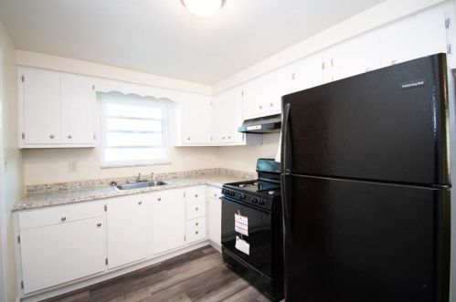 521 Pacific Ave, Pittsburgh, PA 15221-4355