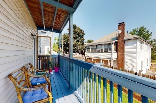 32 Fuller St, Everett MA  02149-4213 exterior