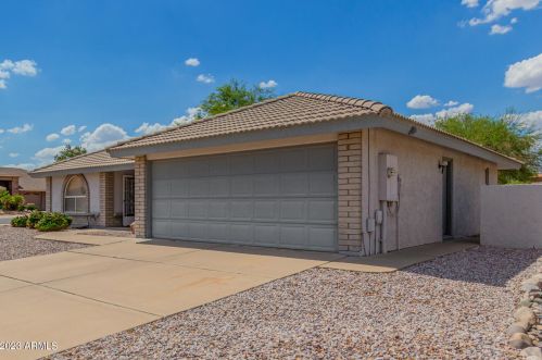 11502 Kiva Ave, Mesa, AZ 85209-1404