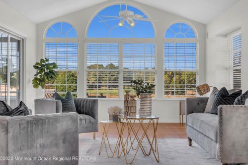 149 Skyline Dr, Lakewood NJ  08701-5737 exterior