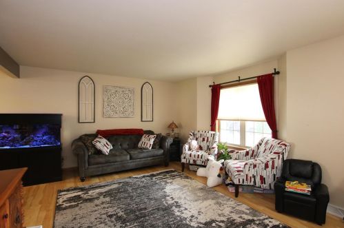 420 Rockrose Dr, Fond Du Lac, WI 54935-1833