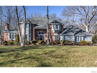 19 Lazy Brook Rd, Huntington CT  06484-3460 exterior