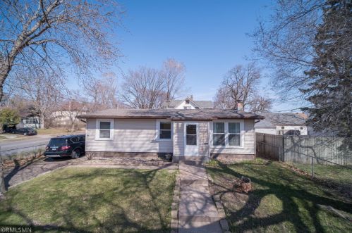 1065 Case Ave, Saint Paul, MN 55106-3909