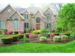8533 Castle Oaks Pl, Holland, OH 43528-9231