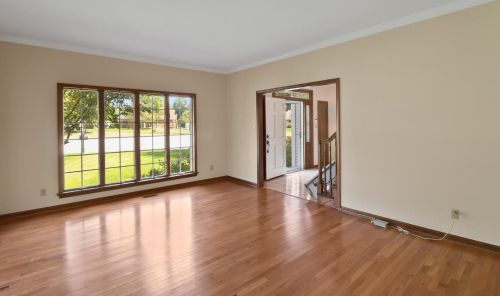 1336 Canterbury Ct, Dyer, IN 46311-2044