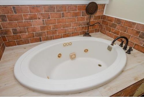 2016 Warren Ct, North Augusta SC  29860-8004 exterior