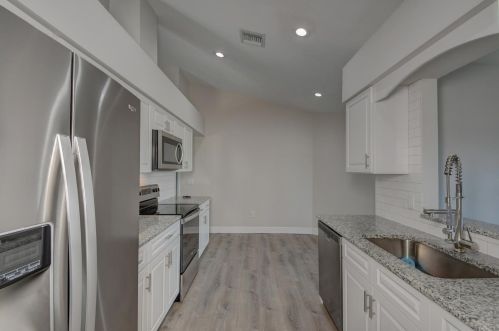 6568 Chugwater Cir, Port Saint Lucie FL  34983-2305 exterior