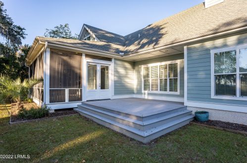 700 Sunset Cir, Beaufort SC  29906-9426 exterior