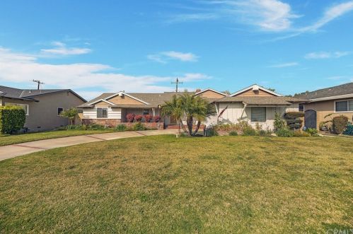 9581 Dewey Dr, Garden Grove, CA 92841-1338