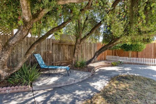 2355 Maria Luz Ct, Santa Rosa CA  95401-6432 exterior