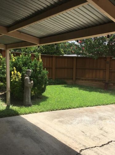 607 Weatherred Dr, Richardson TX  75080-6014 exterior