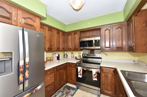 6520 Bottsford Ave, Milwaukee WI 53220-3446 exterior