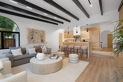 1855 Reed Ave, San Diego CA  92109-5446 exterior