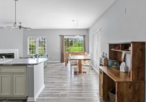764 Geneva National Ave, Lake Geneva, WI 53147-4818