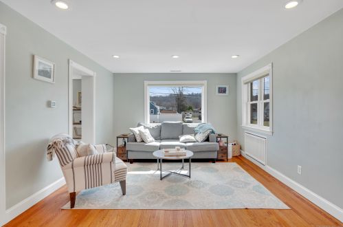 534 Foxon Rd, North Branford CT  06471-1139 exterior