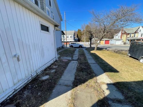 40 Ridge St, Coaldale PA  18218-1217 exterior