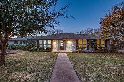2821 Forest Grove Dr, Richardson, TX 75080-1857