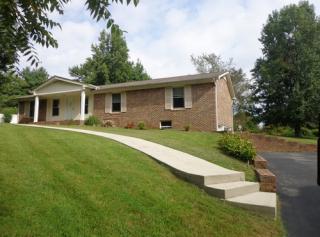 2013 Herbert Garrett Rd, Cookeville TN  38506-6476 exterior