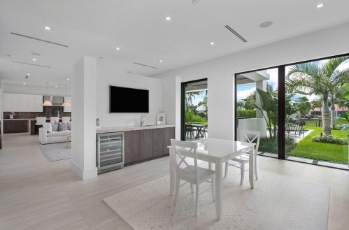 255 22nd St, Delray Beach FL  33444-4223 exterior