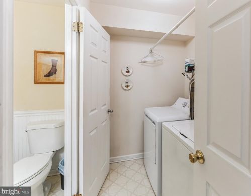 20 Cypress Ln, Downingtown PA  19335-3458 exterior