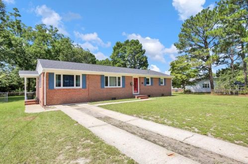 1906 Wyatt St, Fayetteville, NC 28304-1538