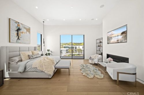 18852 Canyon Crest Dr, Orange CA 92861-2806 exterior