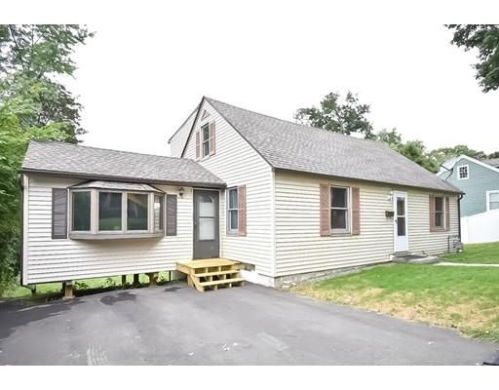 19 Judson Rd, Worcester, MA 01605-1217