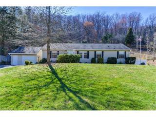 126 Black Oak Cove Rd, Biltmore Lake, NC 28715-8138