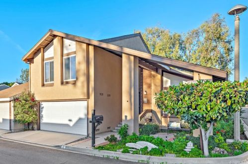 2 Emperor, Irvine CA 92604-1918 exterior