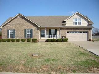 3876 Gaine Dr, Clarksville, TN 37040-5583
