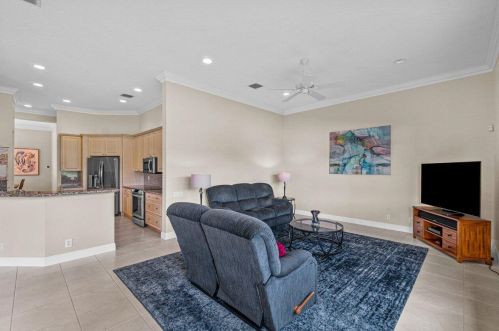 6640 Catania Dr, Boynton Beach FL  33472-7354 exterior
