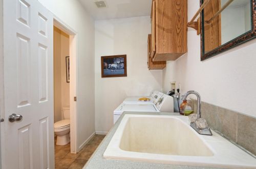 6960 Lilac Rd, Bonsall CA  92003-4312 exterior