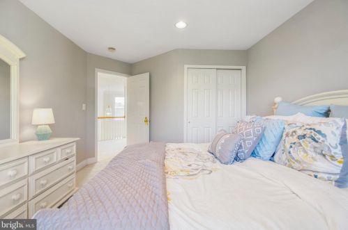 5312 Kernstown Ct, Haymarket VA  20169-4504 exterior