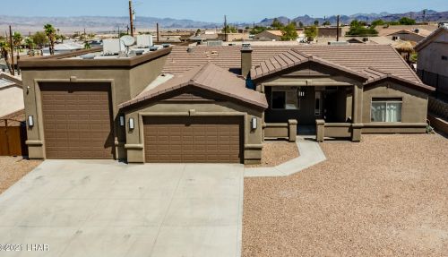 2481 Inverness Dr, Lake Havasu City AZ  86404-1272 exterior