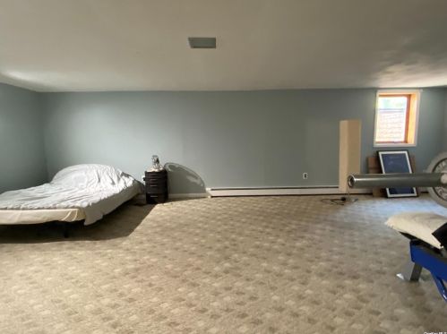 672 Larkfield Rd, Elwood NY  11731-5914 exterior