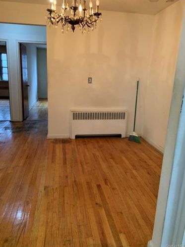 2914 Middletown Rd, Bronx NY  10461-5307 exterior