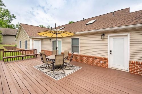 928 Old Washington Rd, Canonsburg PA  15317-3230 exterior