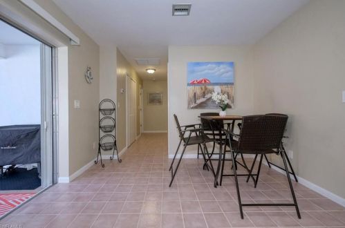 1125 47 Ter, Cape Coral FL  33904-9165 exterior