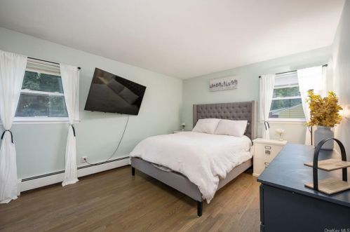 89 Gate Dr, Poughkeepsie NY  12601-5638 exterior