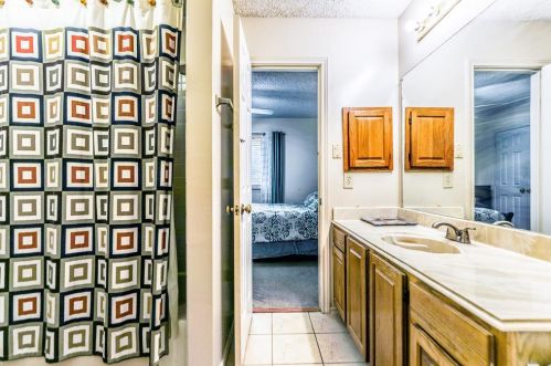 1500 Finley St, Cedar Hill TX 75104-4201 exterior