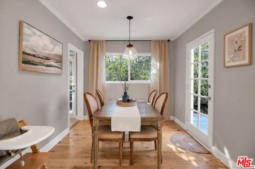 15027 Hartland St, Van Nuys CA  91405-3714 exterior