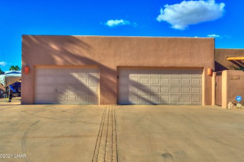 2153 Rudolph Dr, Lake Havasu City, AZ 86406-8105