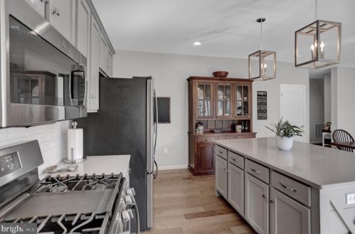 15 Waverly Ln, Carlisle PA  17015-7119 exterior