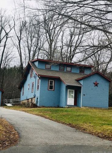 78 Town Hill Rd, New Hartford, CT 06057-2028