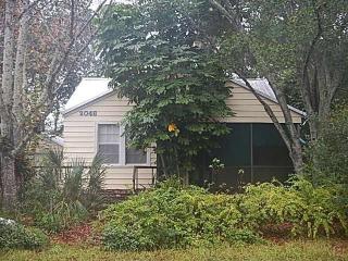 2048 Yale Ave, Dunedin, FL 34698-2641