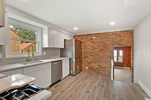 7704 39 Ave, Kenosha WI 53142-4352 exterior