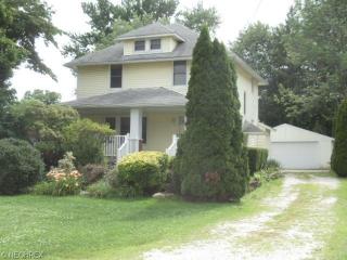 2465 Bakerwood Dr, Massillon, OH 44647-7201