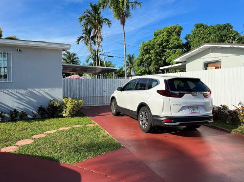 1191 53rd St, Hialeah, FL 33012-2422