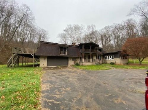 287 Rocky Run Rd, Greensboro, PA 15338-1617