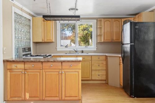10 Wayne St, South Kingstown RI  02882-3814 exterior